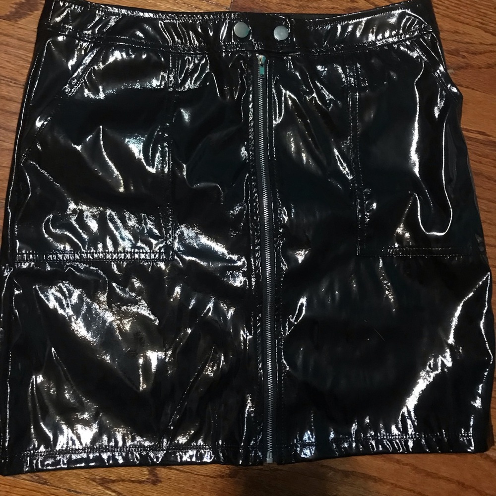 Black short skirt!